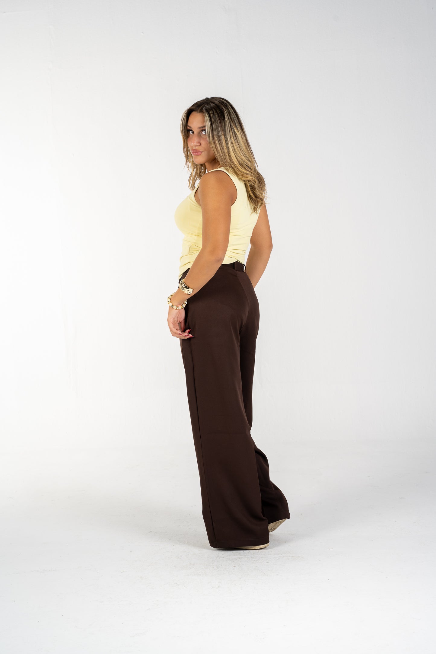Wide-Leg Pleat Pants