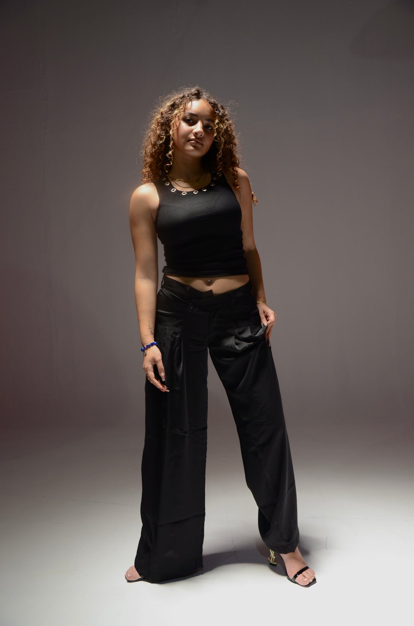 Baddie Sleeveless Top (Black)