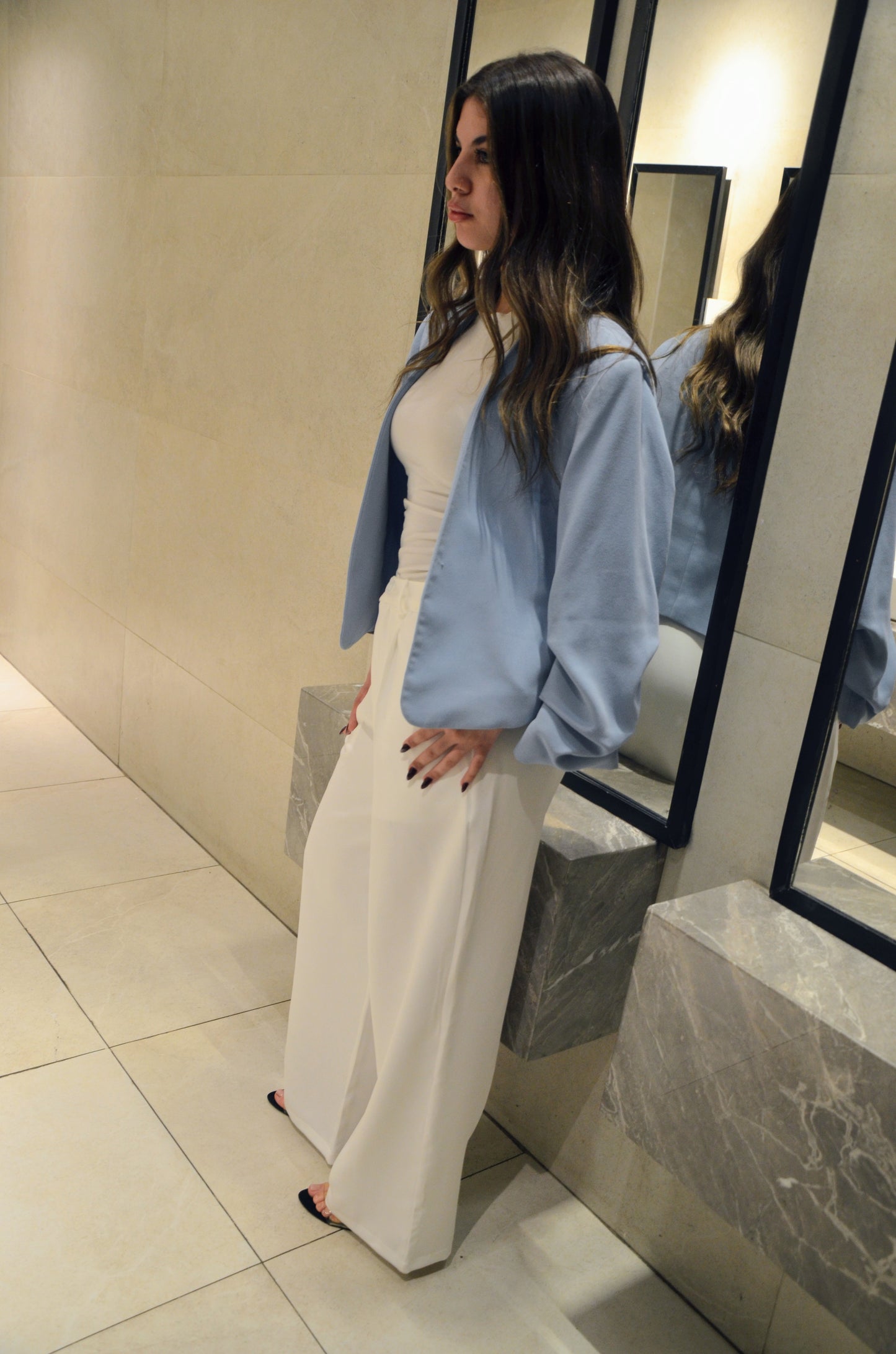 Wide-Leg Pleat Pants (White)